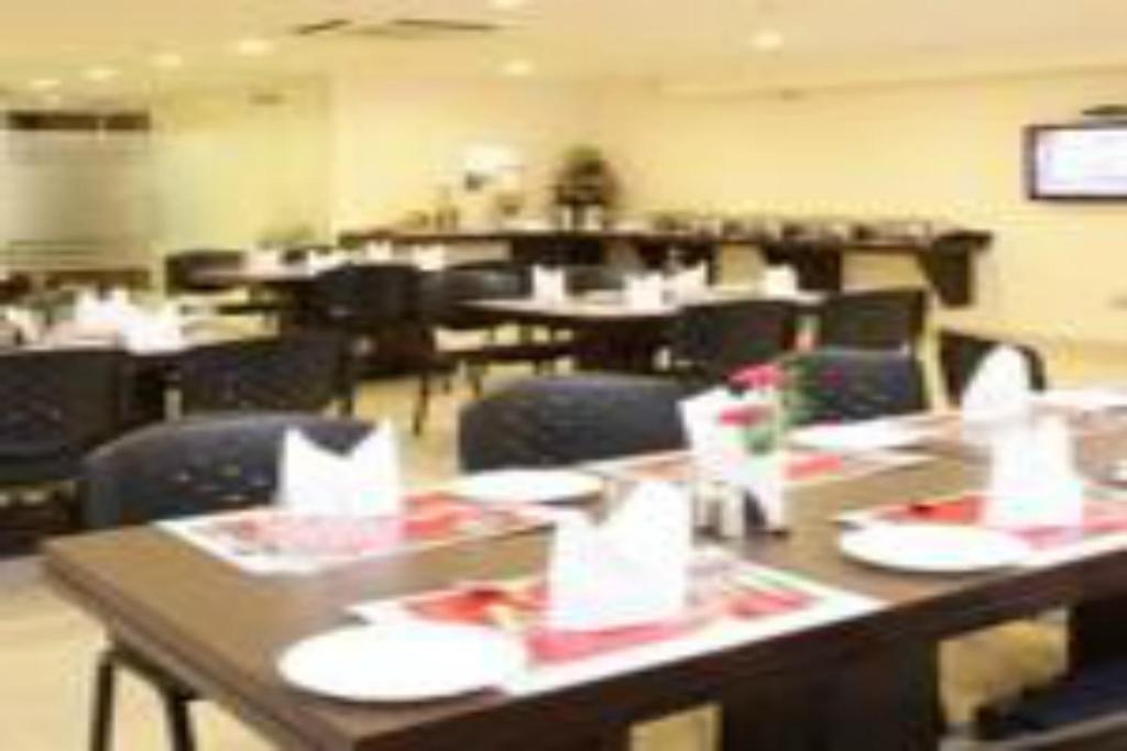Fabhotel Aashraye Nuova Delhi Esterno foto